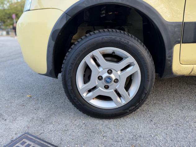 Fiat Panda 1.3 MJT 16V 4x4 Climbing - Foto 9