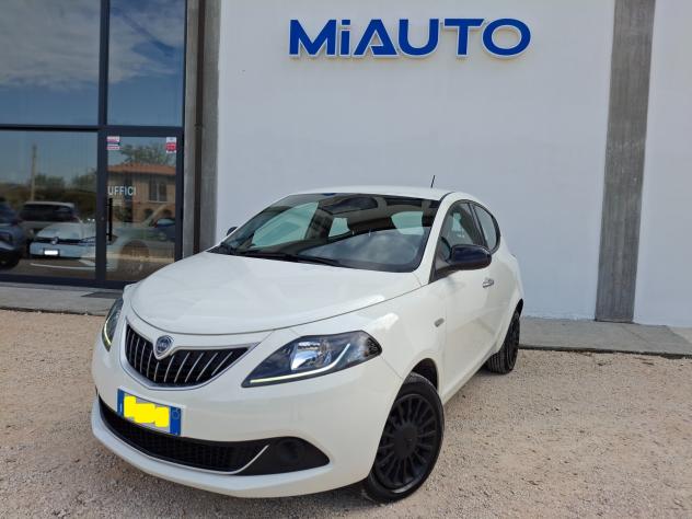 Lancia Ypsilon 1.0 FireFly 5 porte S&S Hybrid Silver Plus