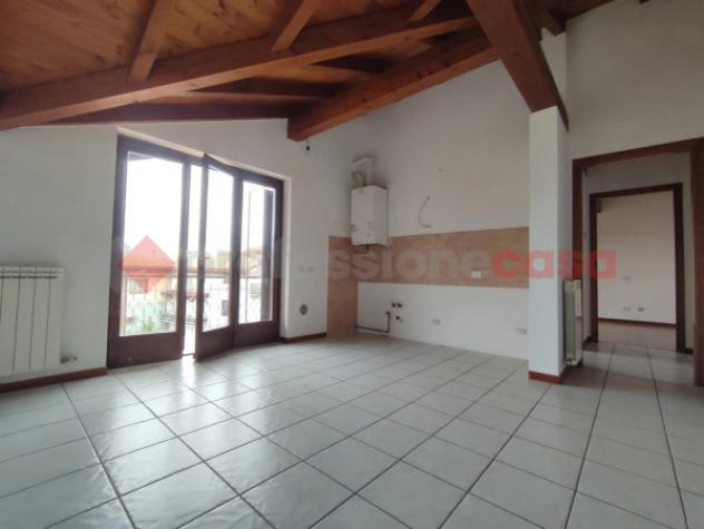 Appartamento di 55 m² con 2 locali e box auto in vendita a Dormelletto - Foto 2