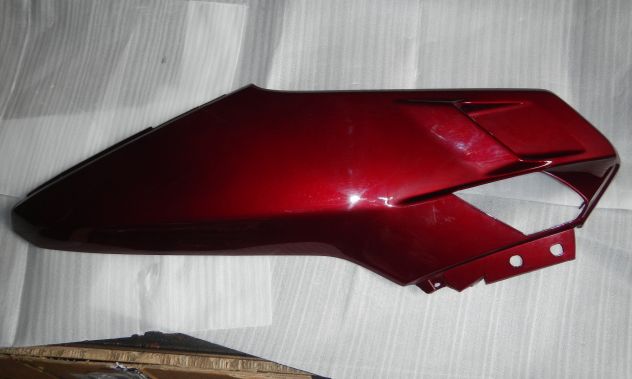 Fianchetto semicarena superiore destra Honda CN 250