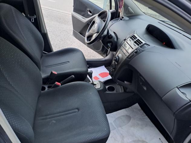 Toyota Yaris 1.3 3 porte M-MT Sol - Foto 7