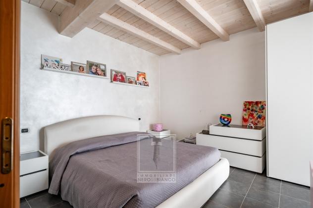 TRILOCALE RISTRUTTURATO CON BOX A CASTELLO B.ZA - Foto 14