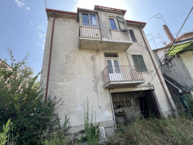 Terratetto in vendita a Massa