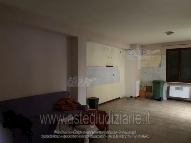 IMMOBILI-IMMOBILE RESIDENZIALE-Piazza IV Novembre, 22, 46010 Redondesco MN, Italia - Foto 8