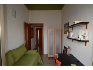 Due camere singole in affitto per studenti universitari