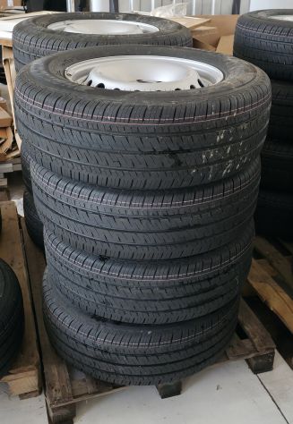 VENDO Kit 4 235/65/16C Ruote Complete ESTIVE NUOVE HANKOOK