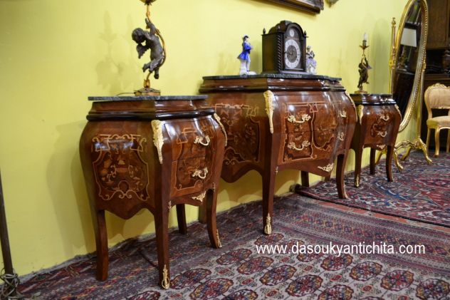 Comò e coppia di comodini intarsiati stile Luigi XV - Foto 9