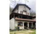 601/2025 1 VA-1 - Casa singola con locale per ristorante in asta a Arcisate