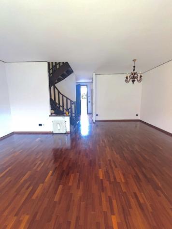 Splendida villa a schiera su tre livelli in zona ospedale - Foto 4