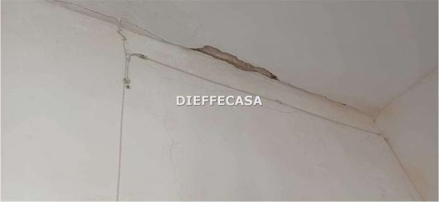 V2620 - In vendita casa indipendente con magazzino e terreno in periferia - Foto 13