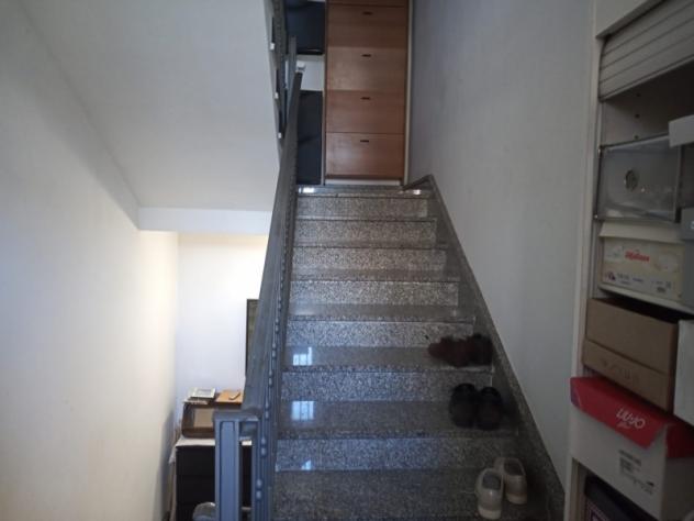 Soluzione semi-indipendente con terrazzo - Foto 8
