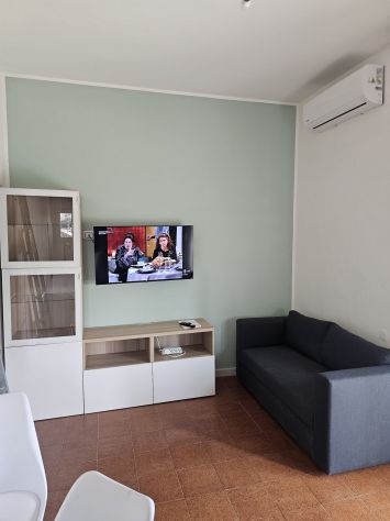 Bilocale con terrazzo e cantina - Foto 8