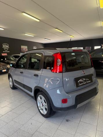 Fiat Panda 1.0 FireFly S&S Hybrid Red - Foto 6