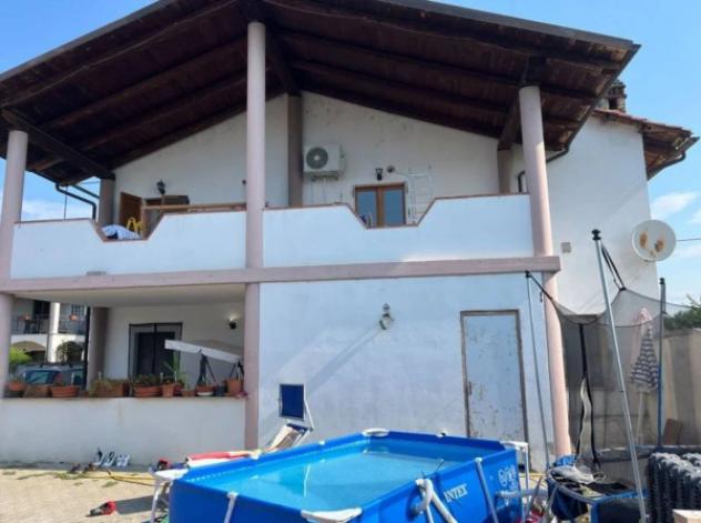 Immobile in asta di 385 m² con più di 5 locali e box auto in vendita a Livorno Ferraris - Foto 3