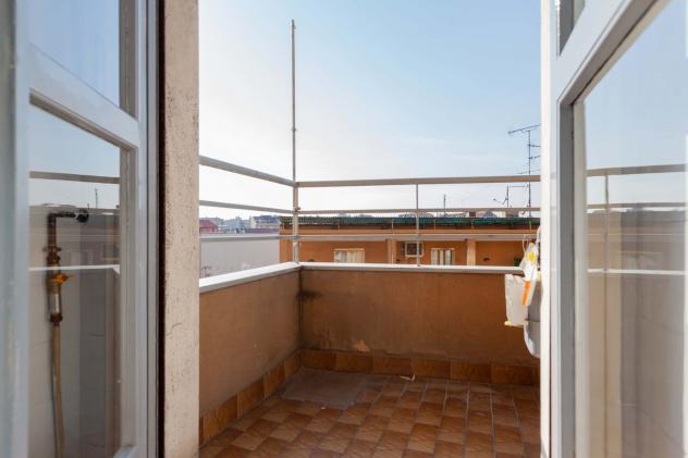 Via Micheangelo Buonarroti 15- 3 Bedroom Apartment - Foto 3