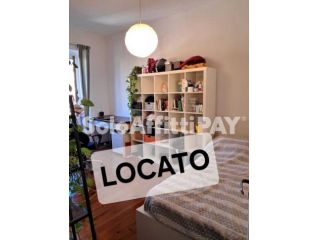Stanza in appartamento in affitto a Roma