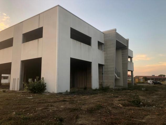 Vendesi Capannone Commerciale Nuovo Rif. T90 - Foto 10