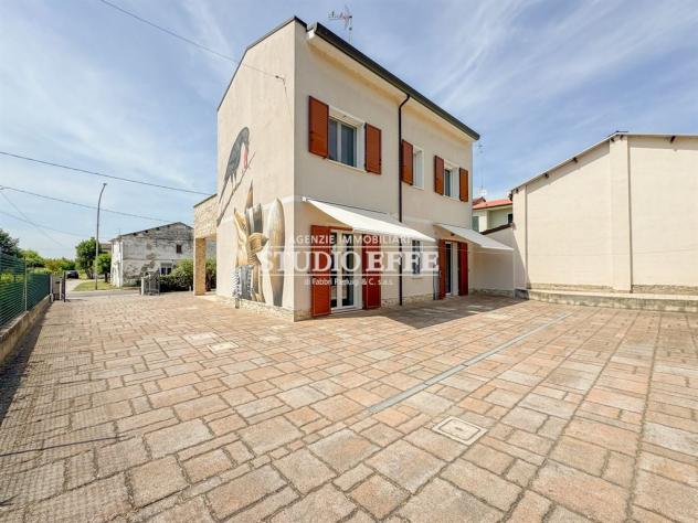 Villa indipendente con parco completamente ristrutturata - Foto 6