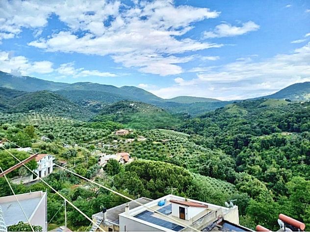 Cori alto, via Colle Primo, ampio e delizioso quadrilocale di 155 mq.