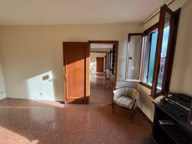 Attico / Mansarda di 200 m² con più di 5 locali in vendita a Venezia - Foto 9