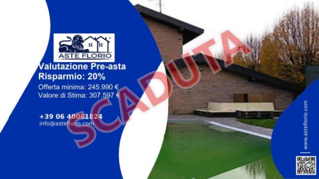 Immobile in asta di 209 m², box auto in vendita a Vergiate