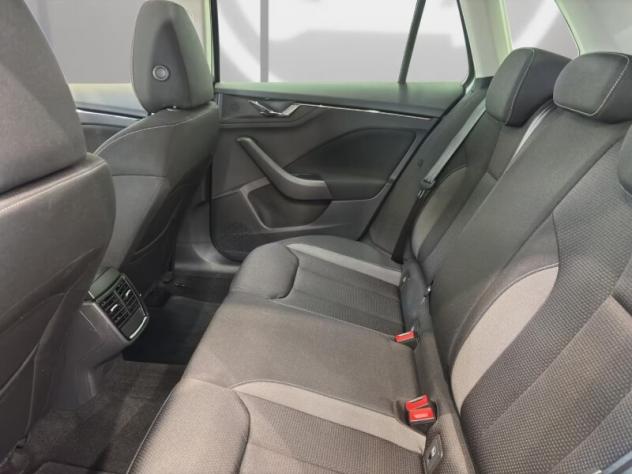 SKODA Kamiq Kamiq 1.0 TSI 110 CV DSG Ambition - Foto 6