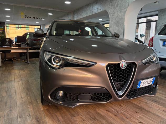 Alfa Romeo Stelvio 2.2 Turbodiesel 180 CV AT8 Q4 Super - Foto 2