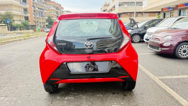 Toyota Aygo 1.0 VVT-i 72 CV 5 porte x-play TEEM LED NAVI KAMERA PDC CERCHI 16 BLUETOOTH - Foto 6