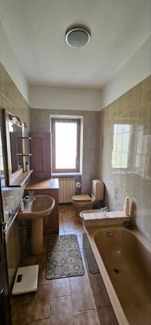 Casa indipendente con ampi spazi e terreno - Foto 5