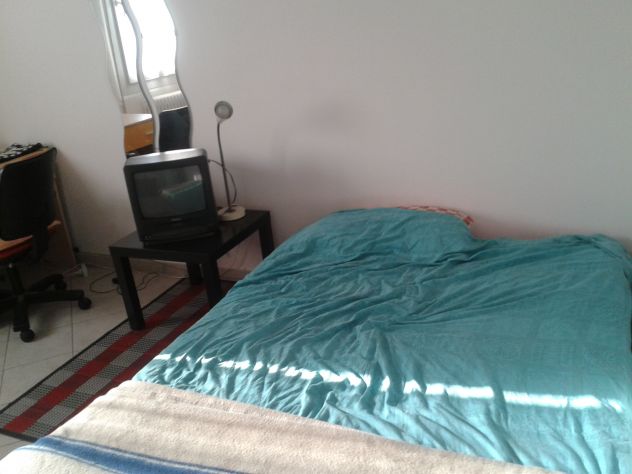 Stanza singola con letto matrimoniali per studenti universitari - Foto 2