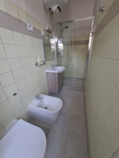 UNIVERSITA' POLITECNICO - MM ROVERETO : Monolocale mq. 38 € 700 compreso spese - Foto 6