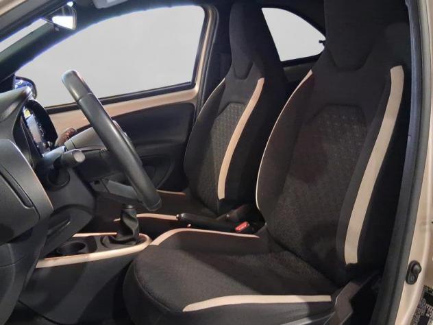 Toyota Aygo X 1.0 Trend 72cv - Foto 9