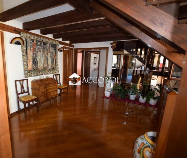 APPARTAMENTO di 4 vani e di 170 mq (VENEZIA) rif. MM703_4 - Foto 17