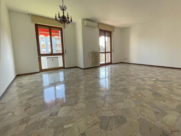 Centro Villasanta - Appartamento di 4 locali doppi servizi con balconi - Foto 3