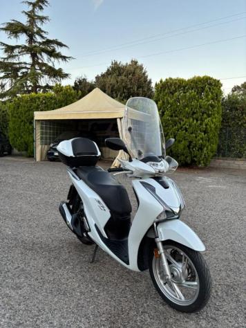 HONDA SH 150 . rif. 24091682 - Foto 5