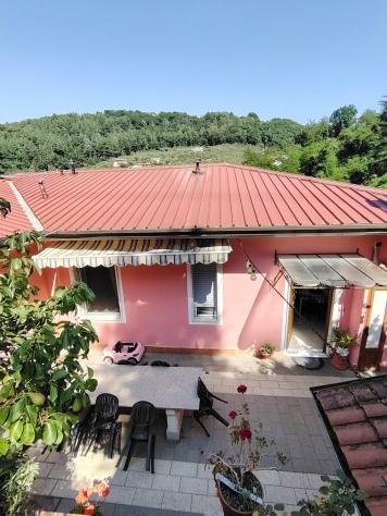 Casa semindipendente in vendita a Carrara 100 mq Rif: 1417269