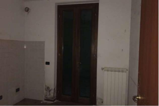 190/2025 U VA - Villetta a schiera a Mercallo - Foto 8