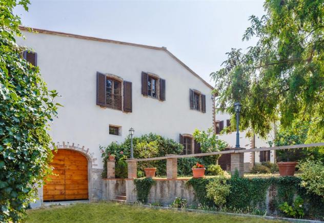 COLONICA di 21 vani e di 850 mq (MONTESPERTOLI) rif. M 700