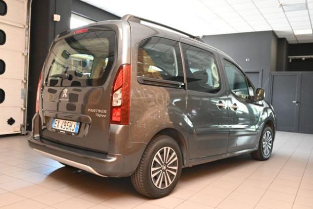 PEUGEOT Partner TEPEE 1.6 HDI 92CV STYLE TETTO ISOFIX 5POSTI NUOVO rif. 23922119 - Foto 7