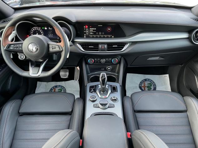 Alfa Romeo Stelvio Stelvio 2.2 TD Intensa Q4 210cv AT8 - Foto 10