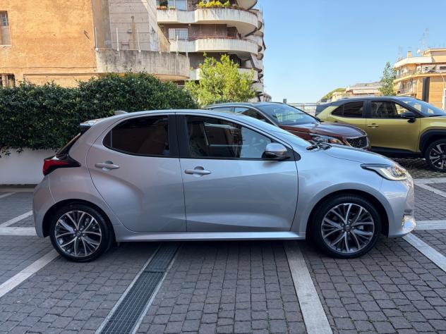 Toyota Yaris 1.5h 130cv Lounge - COME NUOVA !! - Foto 3