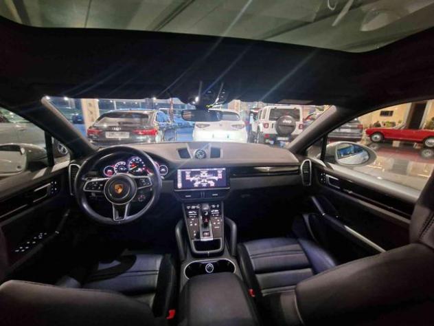 PORSCHE Cayenne Coupé 3.0 V6 E-Hybrid PASM PANO GTS MEMORIE rif. 22122296 - Foto 10