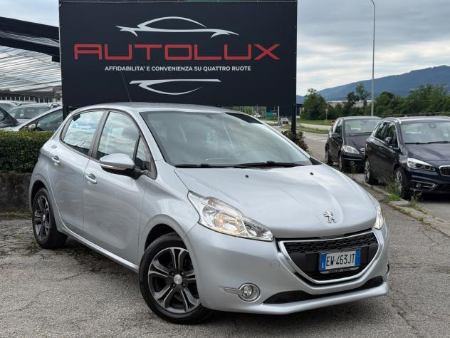 Peugeot 208 1.4 HDi 68 CV 5 porte Allure