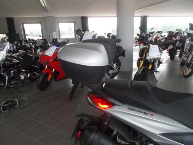PIAGGIO Beverly 300 i.e. SPORT ABS asr rif. 23922371 - Foto 4