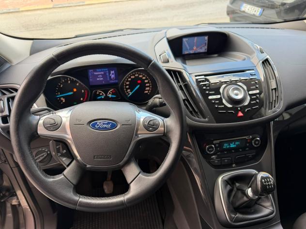 Ford Kuga 2.0 TDCi 140 CV 2WD Titanium - Foto 8