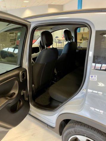 FIAT Panda 1.0 FireFly S&S Hybrid City Cross - Foto 9