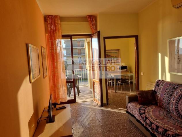 Appartamento fronte spiagge con terrazza abitabile. - Foto 3