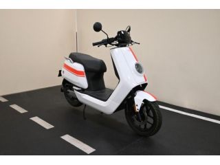 NIU NQi GTS (extended range)