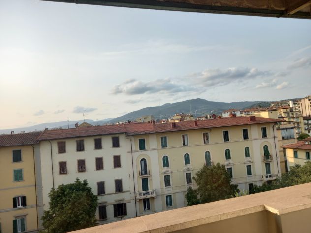 Appartamento ristrutturato affittasi a quattro studentesse - Foto 3