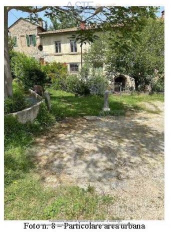 IMMOBILI-ALTRA CATEGORIA-Loc. San Marziale della frazione di Gracciano, - Foto 2